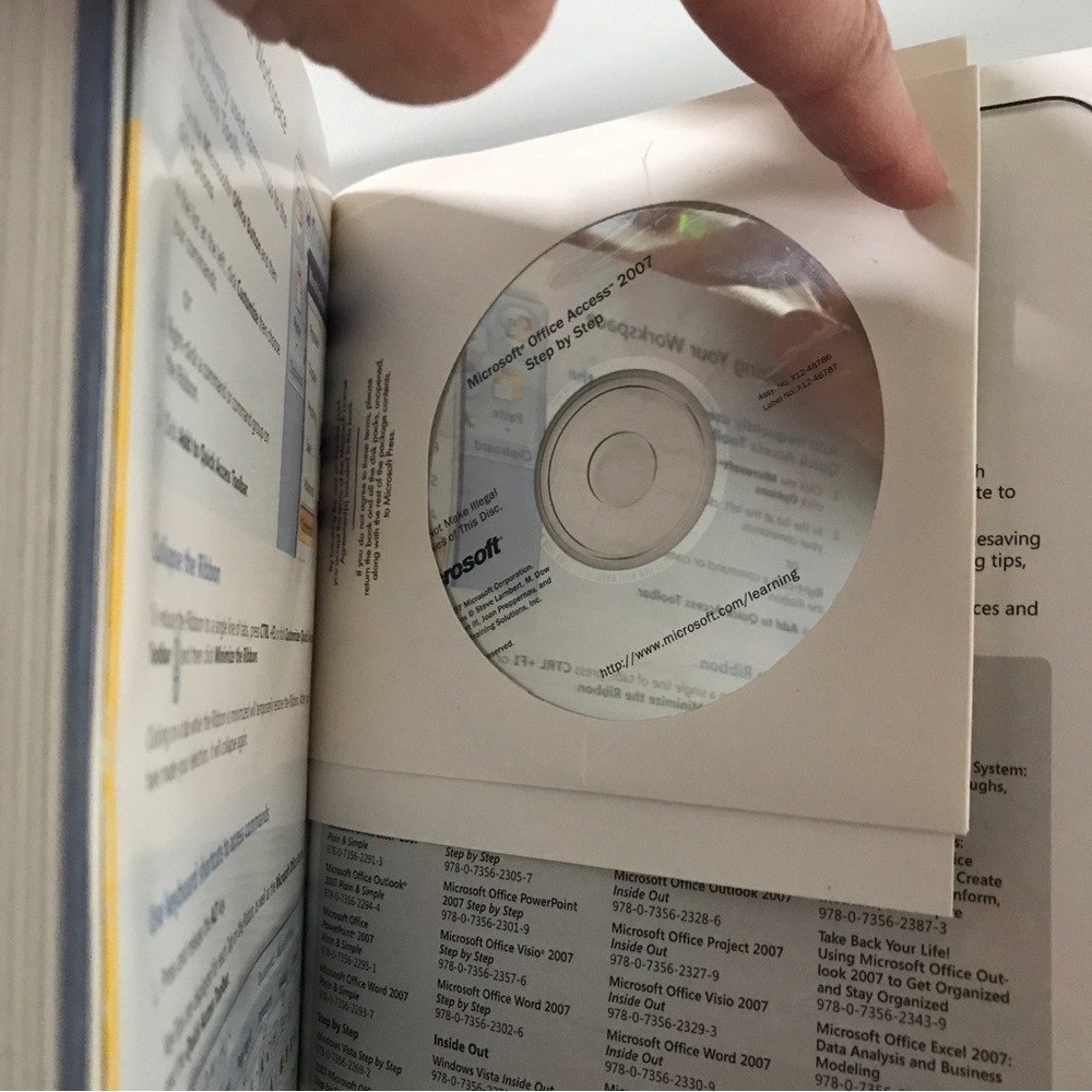 Microsoft Access 2007 Step By Step Book & CD - New - Picture 6 of 8